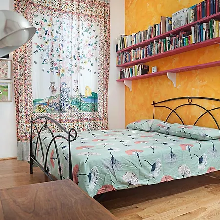 Fl Casa D'artista 아파트 *